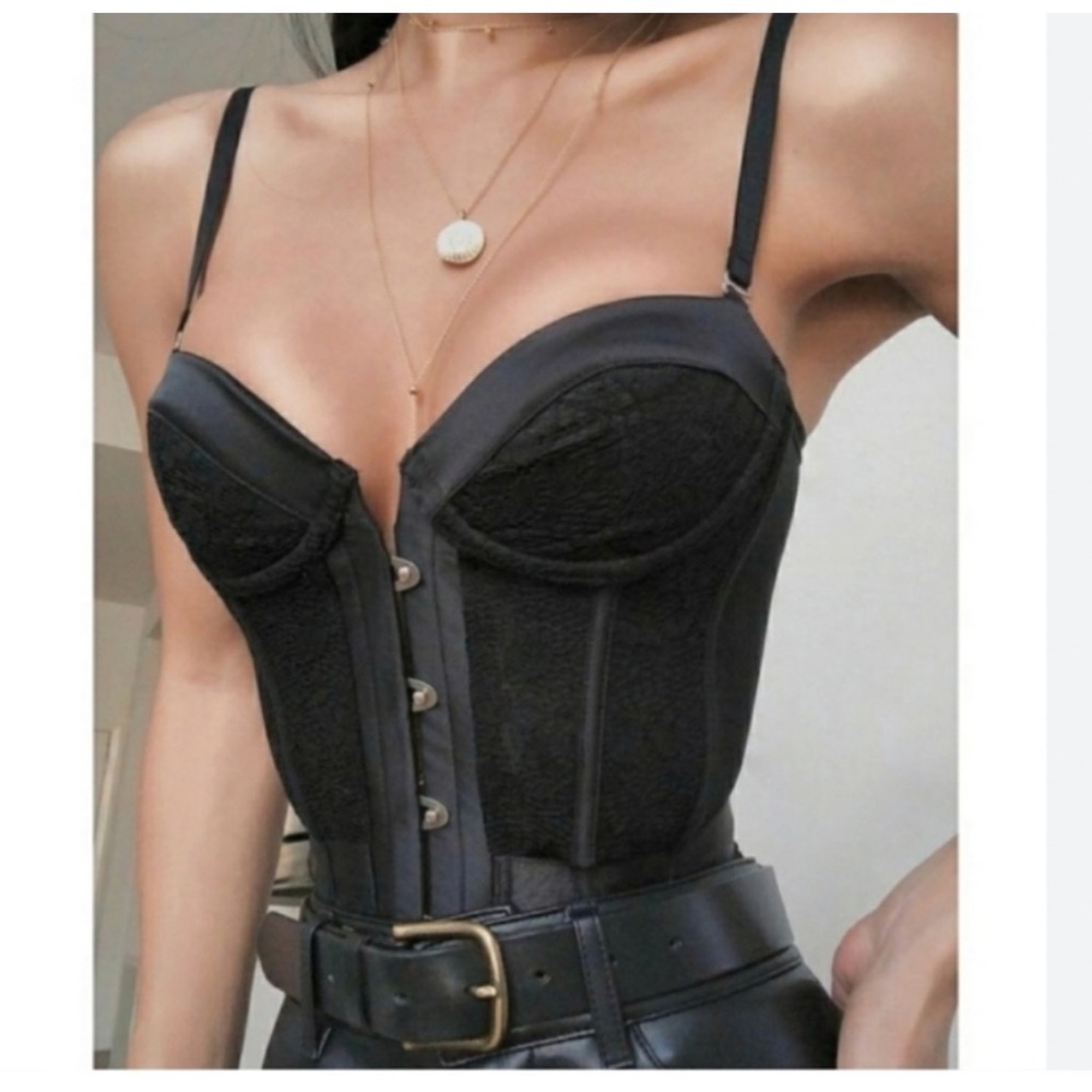 RARE House of CB Mikaelya Black Lace Corset Top NWT